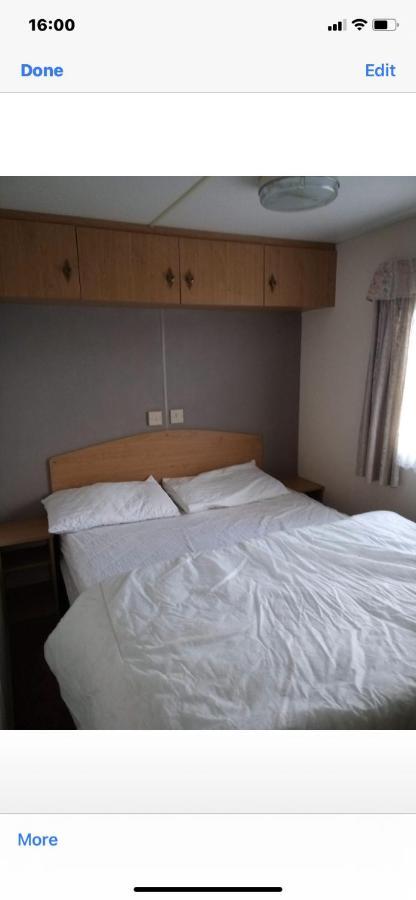 I13 The Chase Caravan Park อินโกลด์เมลส์ ภายนอก รูปภาพ